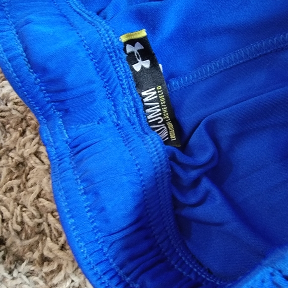 2 Under Armour shorts and 2 other brands Avia and Tek Gear BUNDLE Boys M 10-12 - Picture 3 of 3